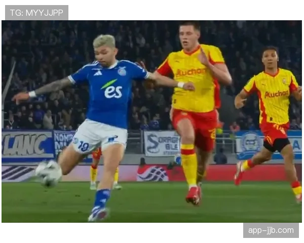 爱德华门前错失绝佳机会 朗斯锋线终结效率亟待提升 爱德华门前错失绝佳机会 朗斯锋线终结效率亟待提升