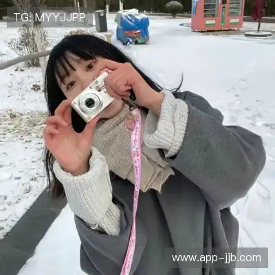 董成彤